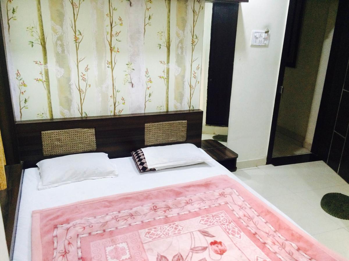 Hotel Vrandavan Palace Near Mahakal Temple Ujjain Dış mekan fotoğraf