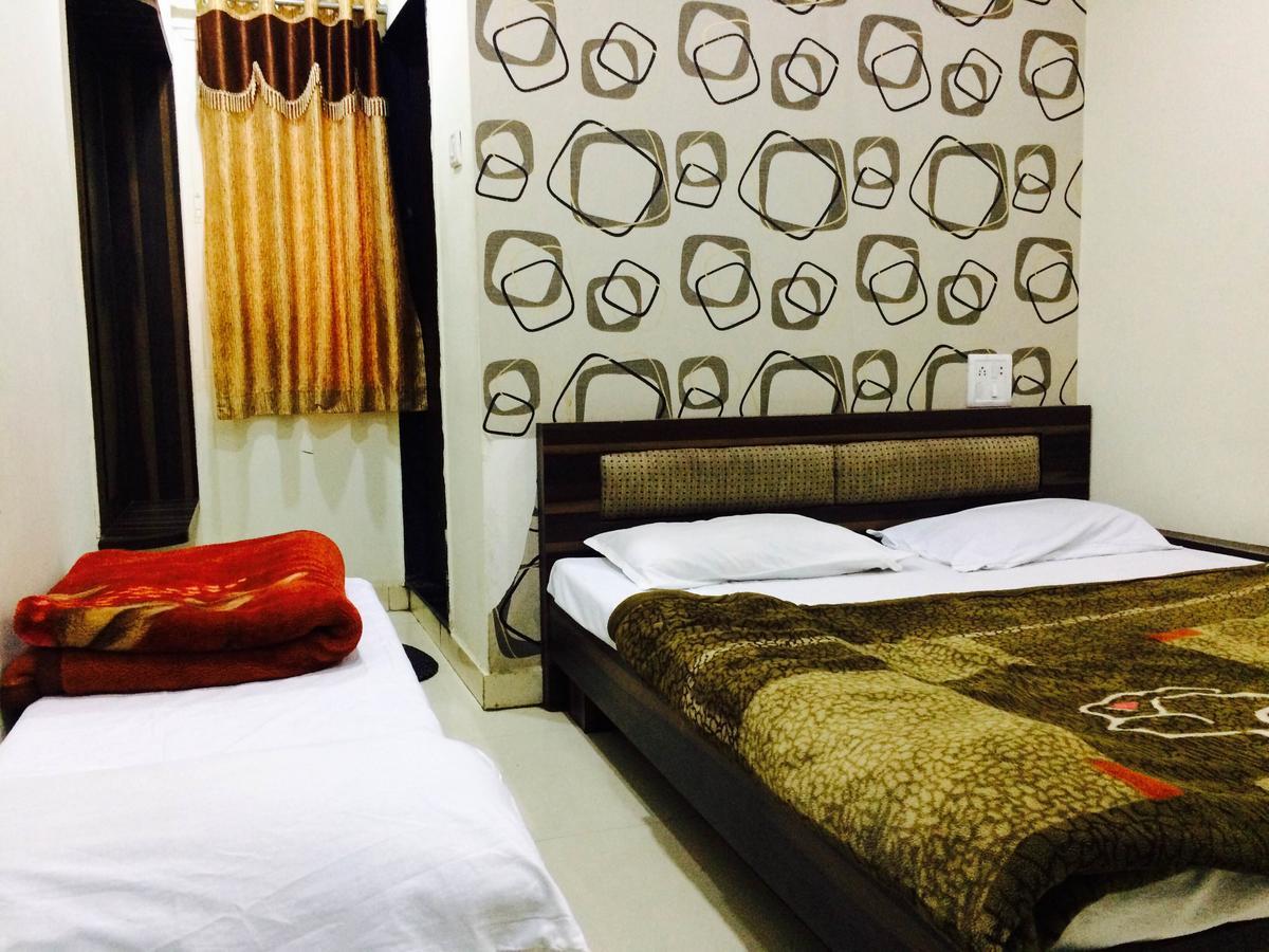 Hotel Vrandavan Palace Near Mahakal Temple Ujjain Dış mekan fotoğraf